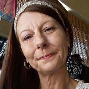 Meet your Posher, Deb